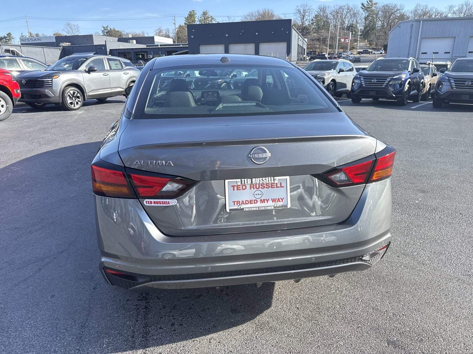 2025 Nissan Altima S photo 4