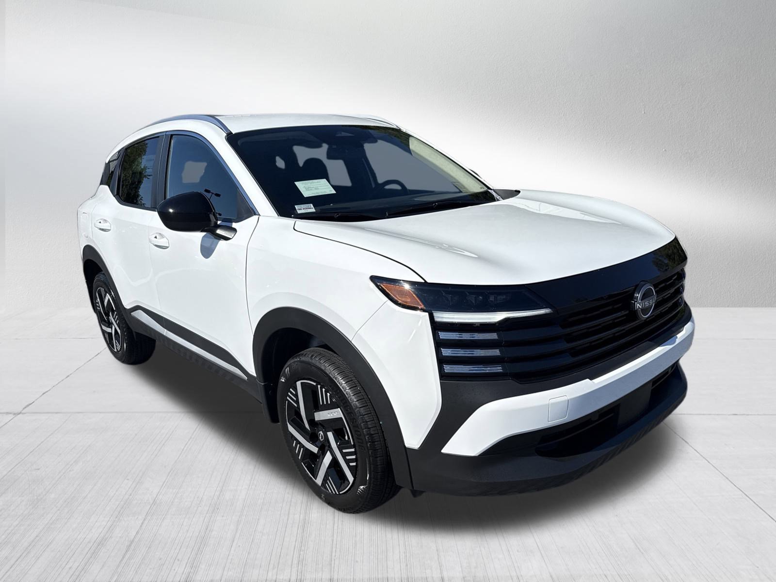 2026 Nissan Kicks SV photo 3