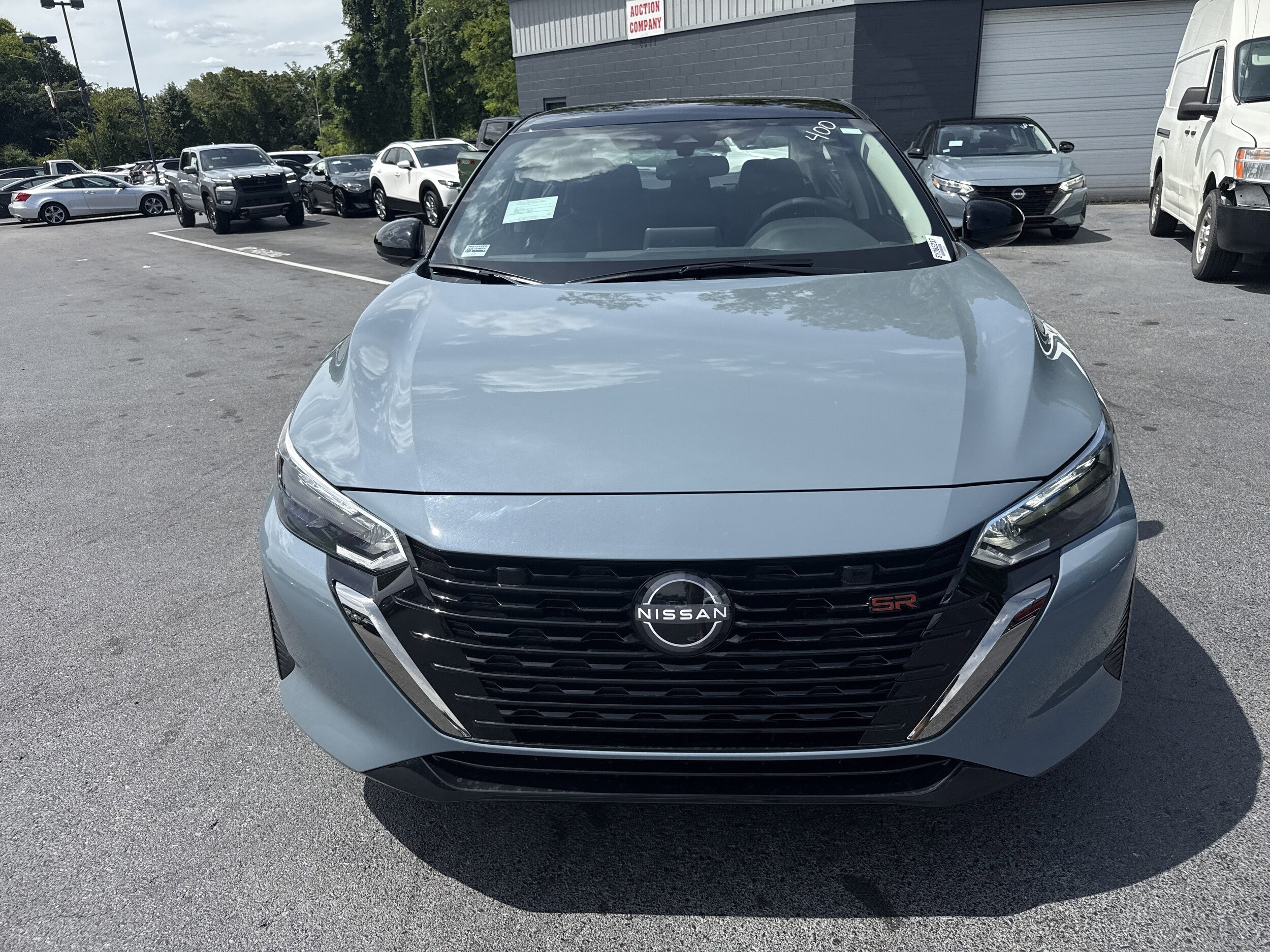 2025 Nissan Sentra SR photo 2