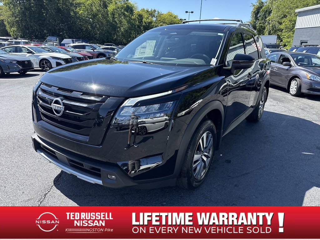 New 2025 Nissan Pathfinder SL SUV