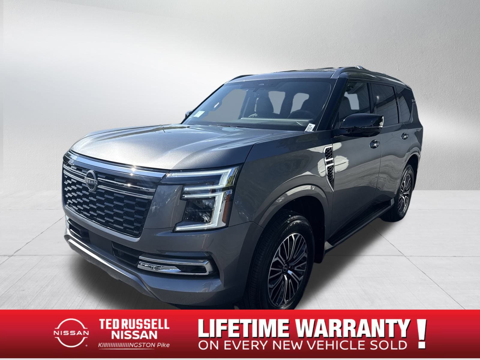 2026 Nissan Armada Platinum's photo