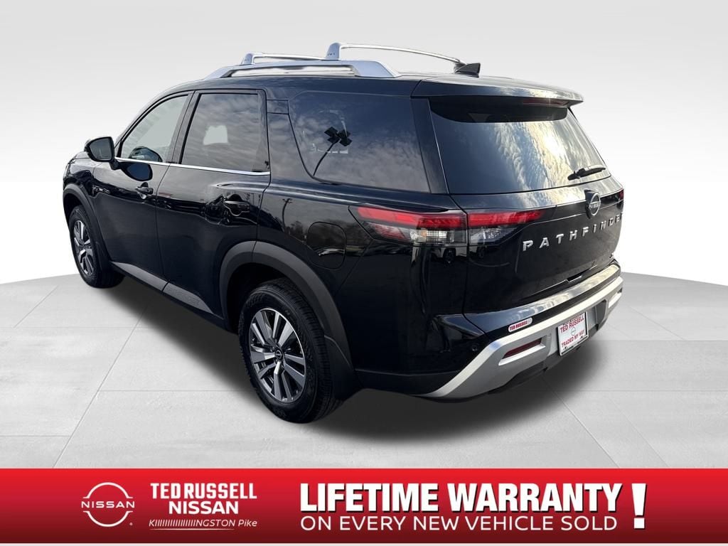 New 2025 Nissan Pathfinder SL SUV
