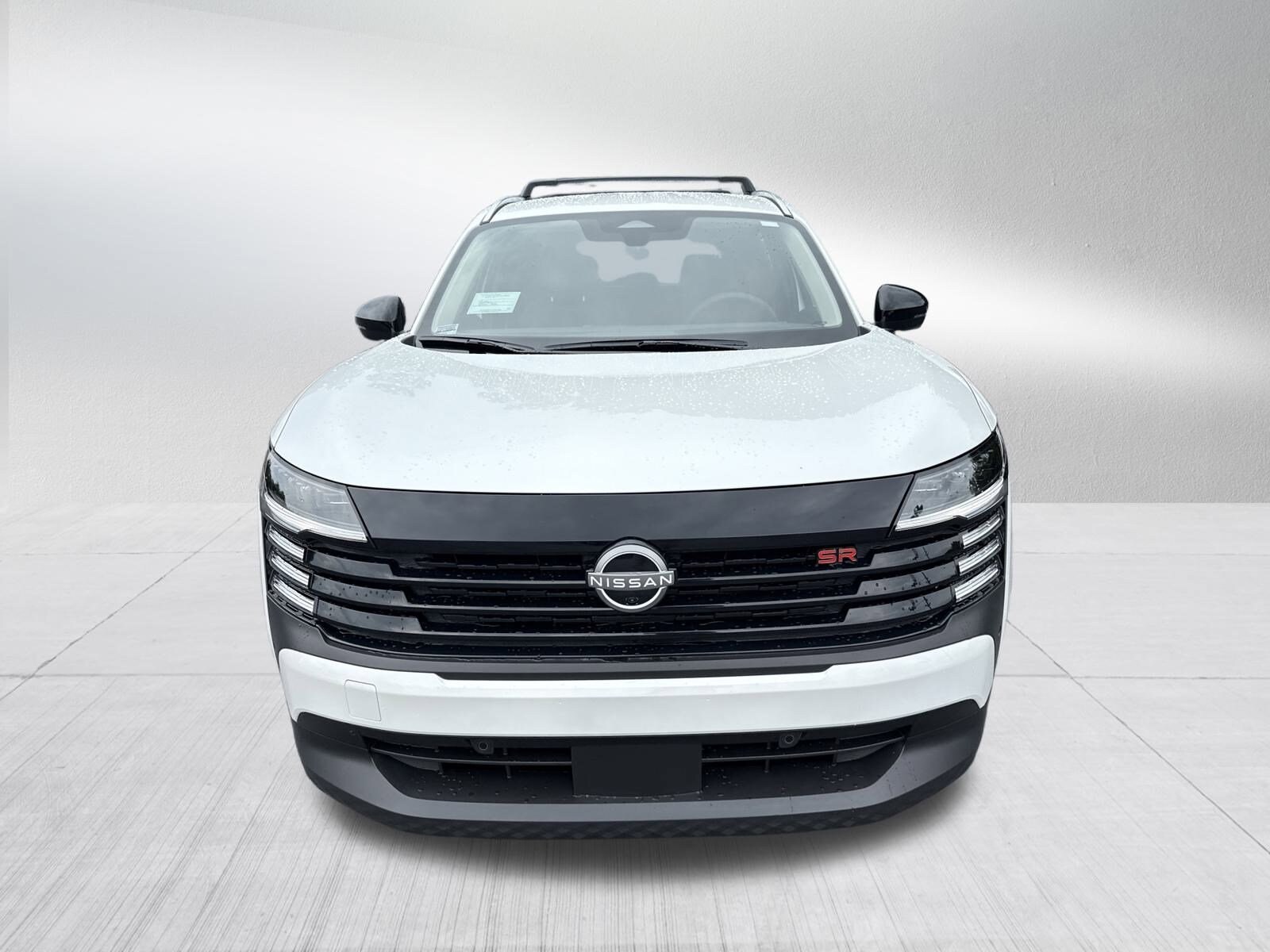 2026 Nissan Kicks SR photo 2