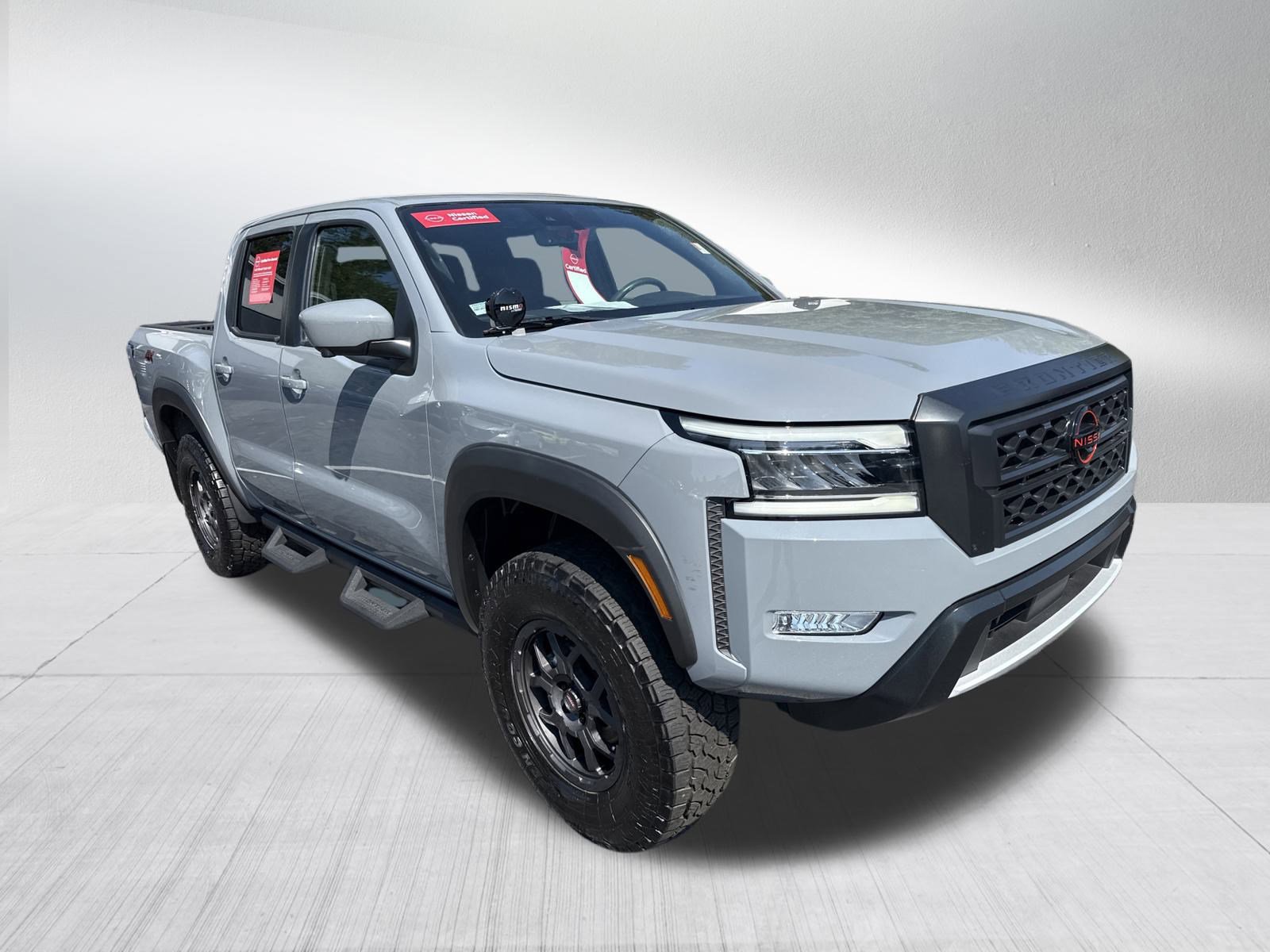 2023 Nissan Frontier PRO-4X photo 3