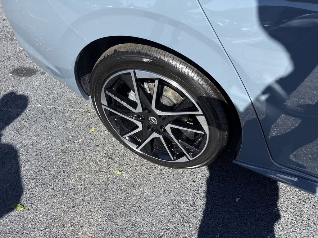 2025 Nissan Sentra SR - Photo 23