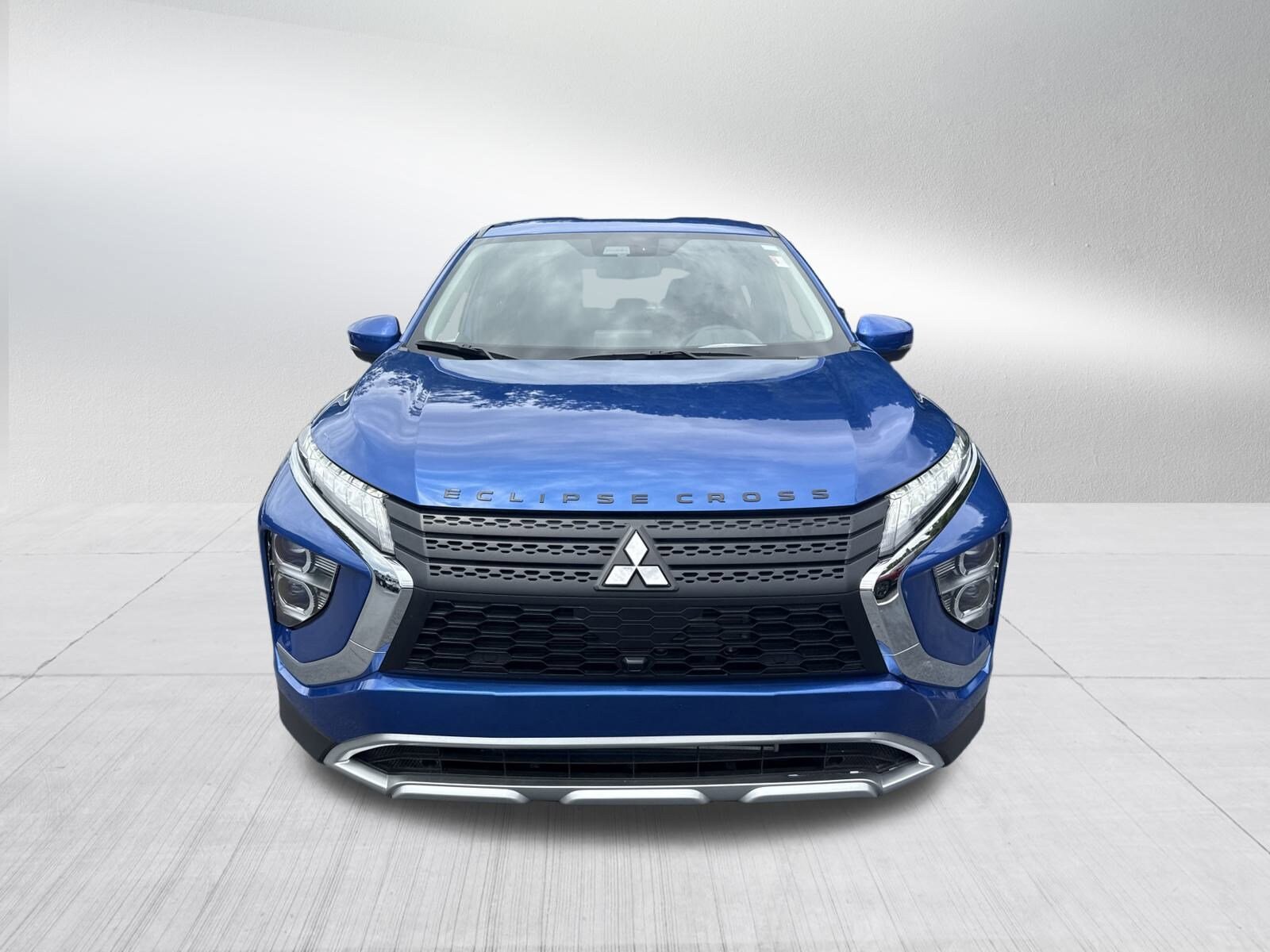 2024 Mitsubishi Eclipse Cross SE photo 2