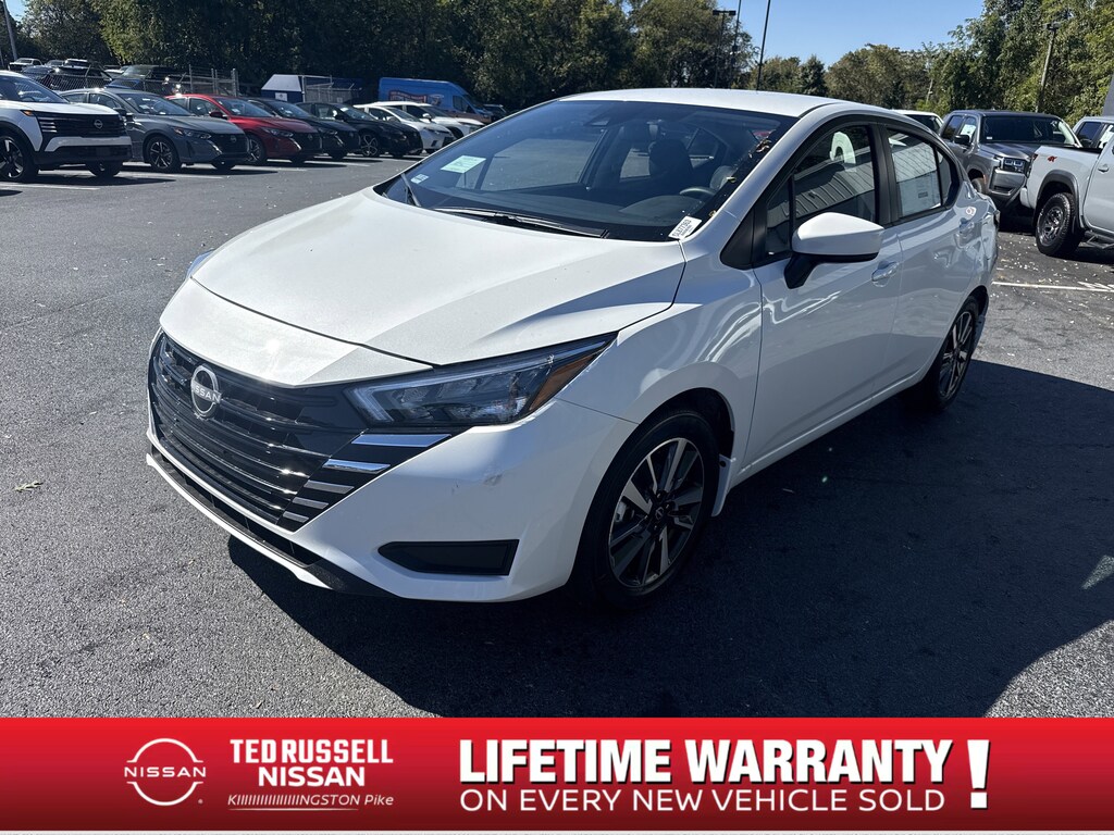 New 2025 Nissan Versa 1.6 SV Sedan
