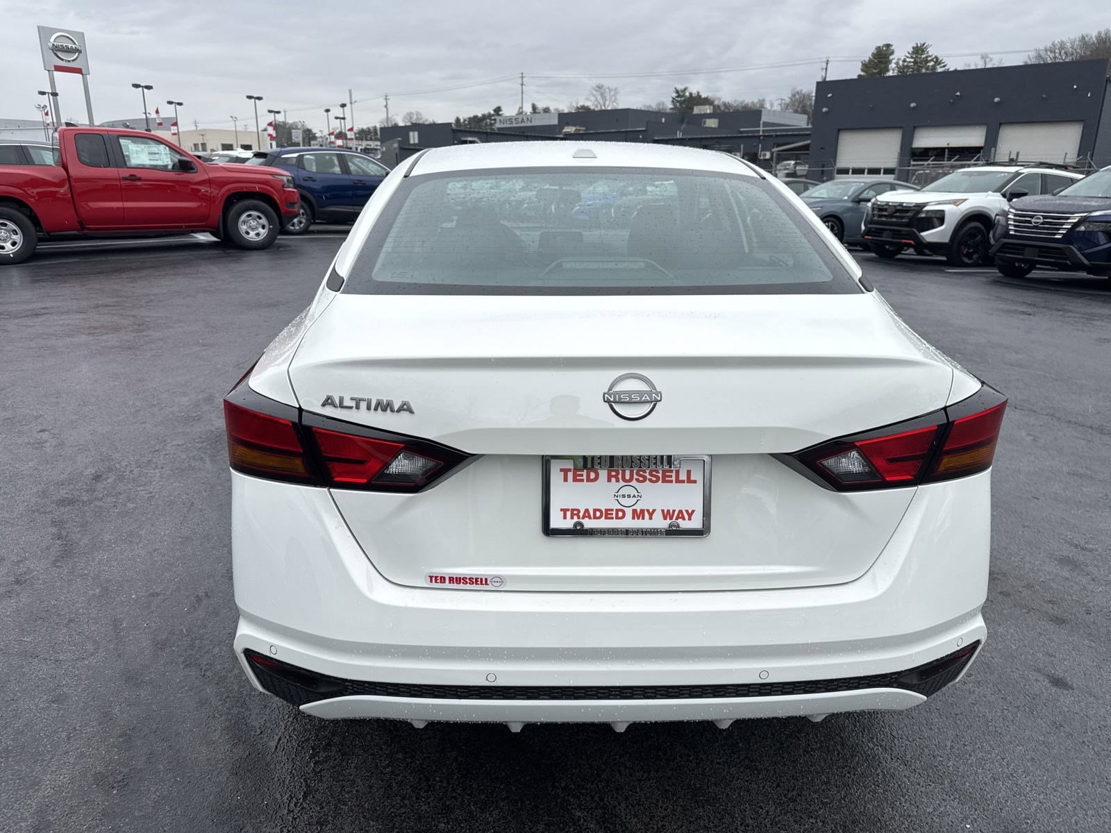 2025 Nissan Altima S photo 4