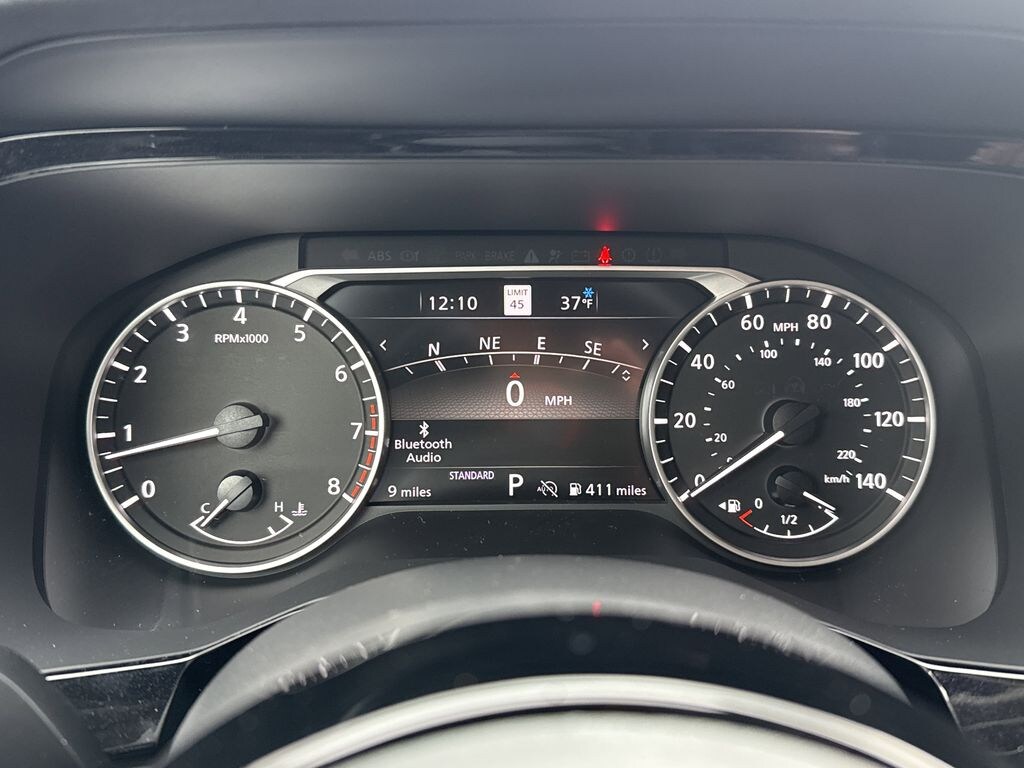 New 2025 Nissan Pathfinder SL SUV