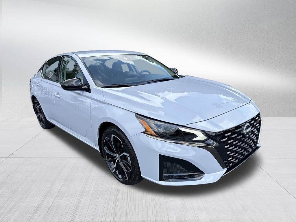New 2025 Nissan Altima 2.5 SR Sedan