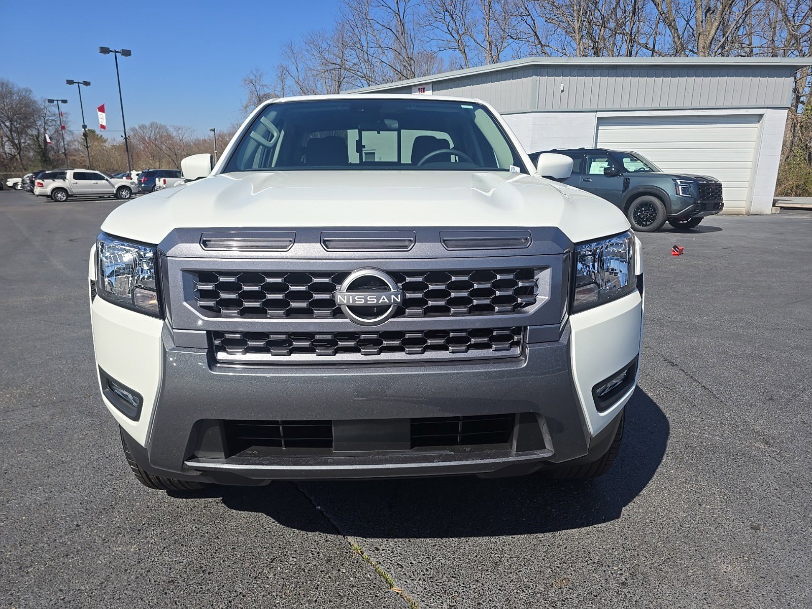 2025 Nissan Frontier SV photo 2