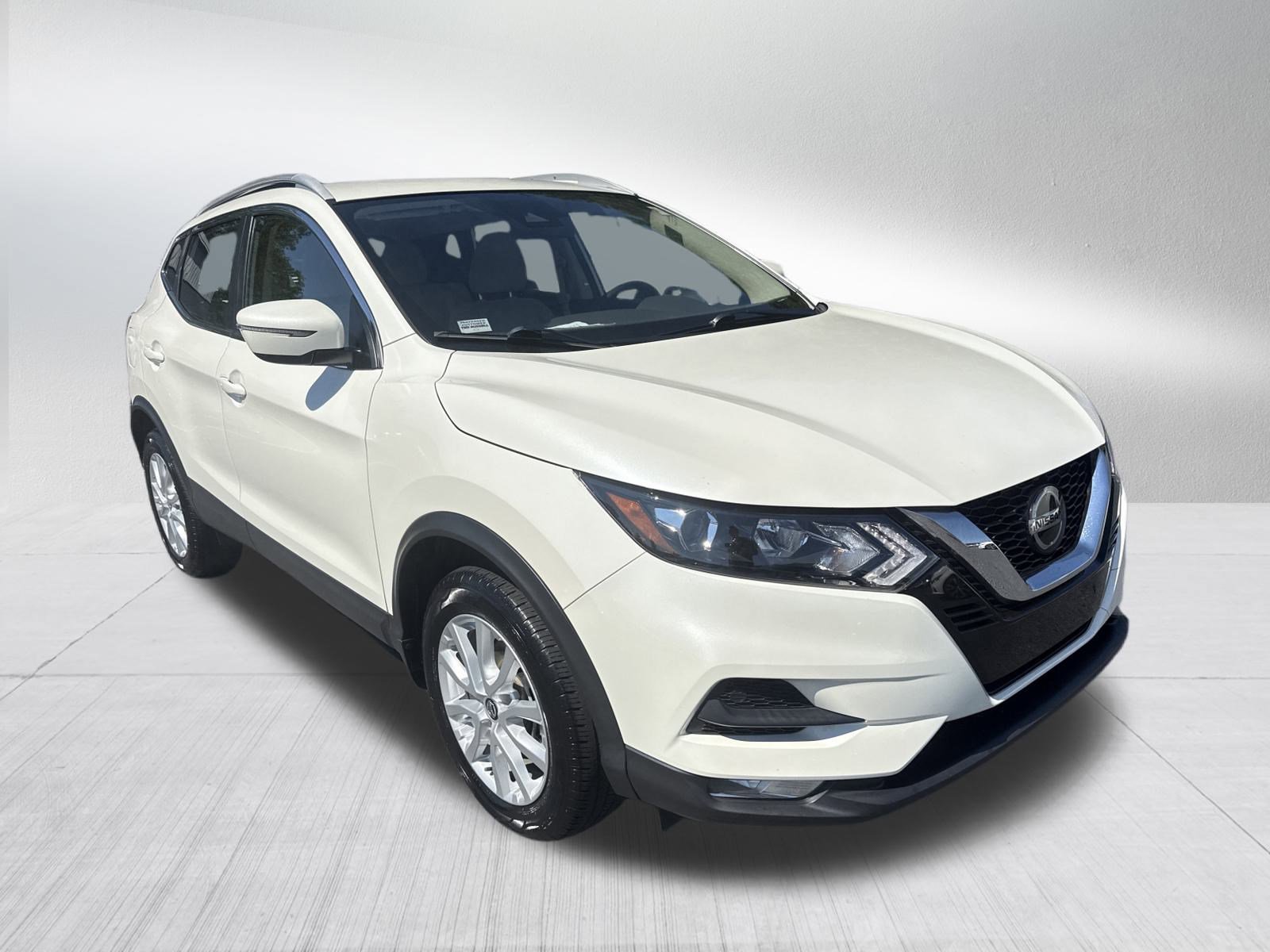 2022 Nissan Rogue Sport SV photo 3