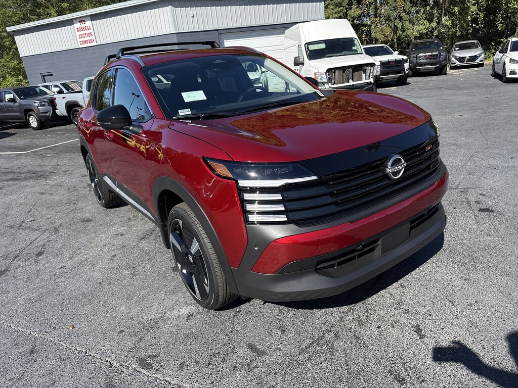 New 2026 Nissan Kicks SR SUV