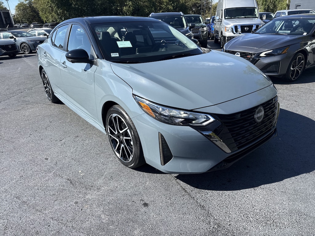 New 2025 Nissan Sentra SR Sedan
