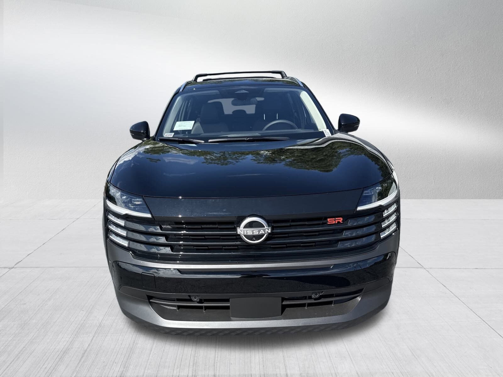 2026 Nissan Kicks SR photo 2