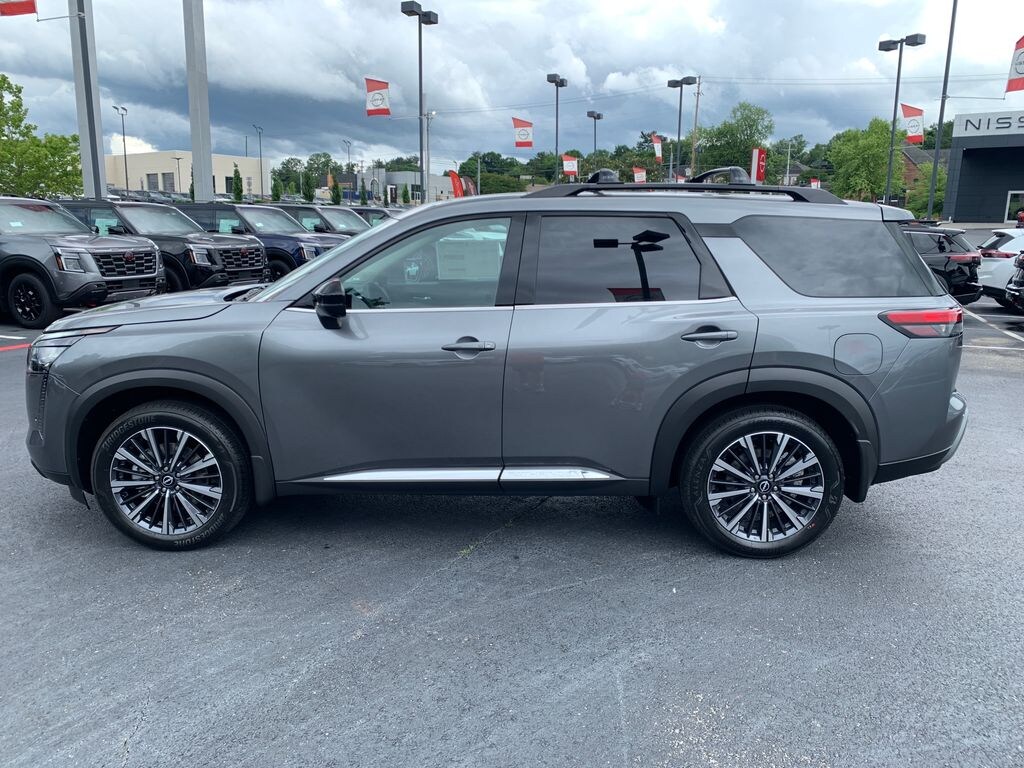 New 2026 Nissan Pathfinder Platinum SUV