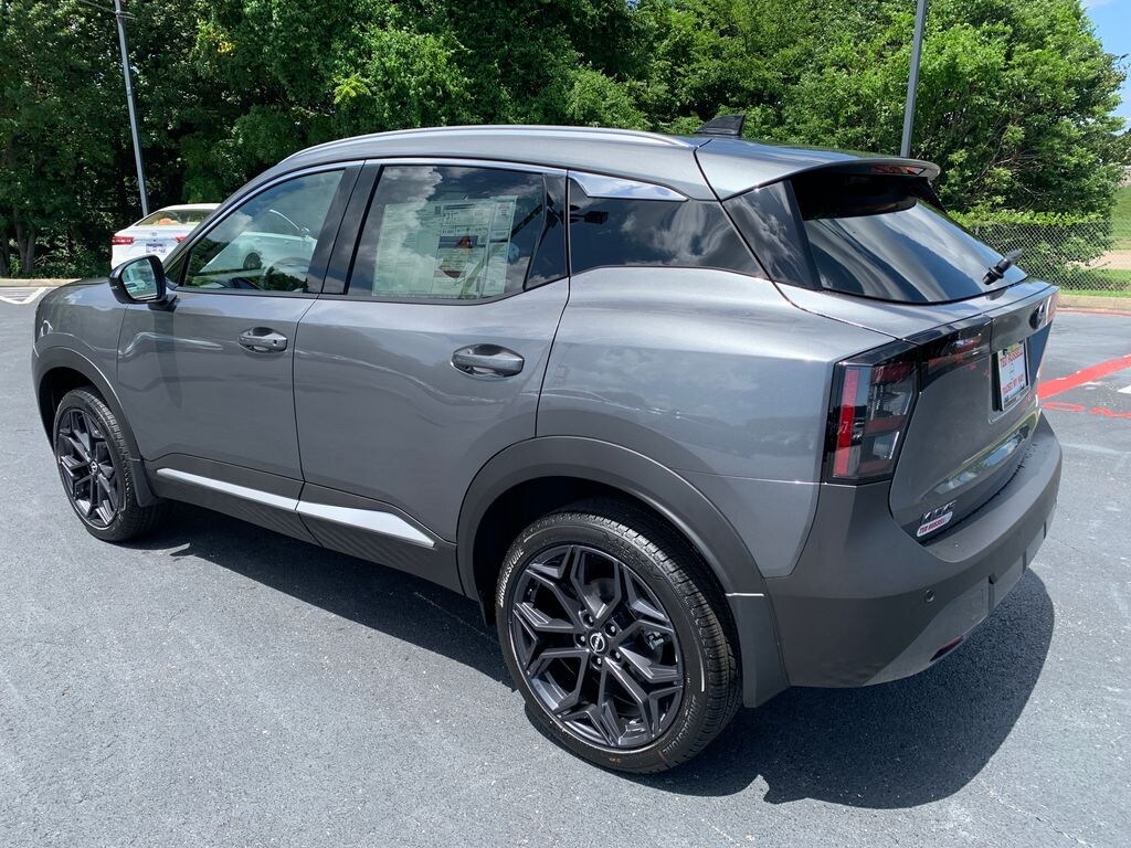 New 2026 Nissan Kicks SR SUV