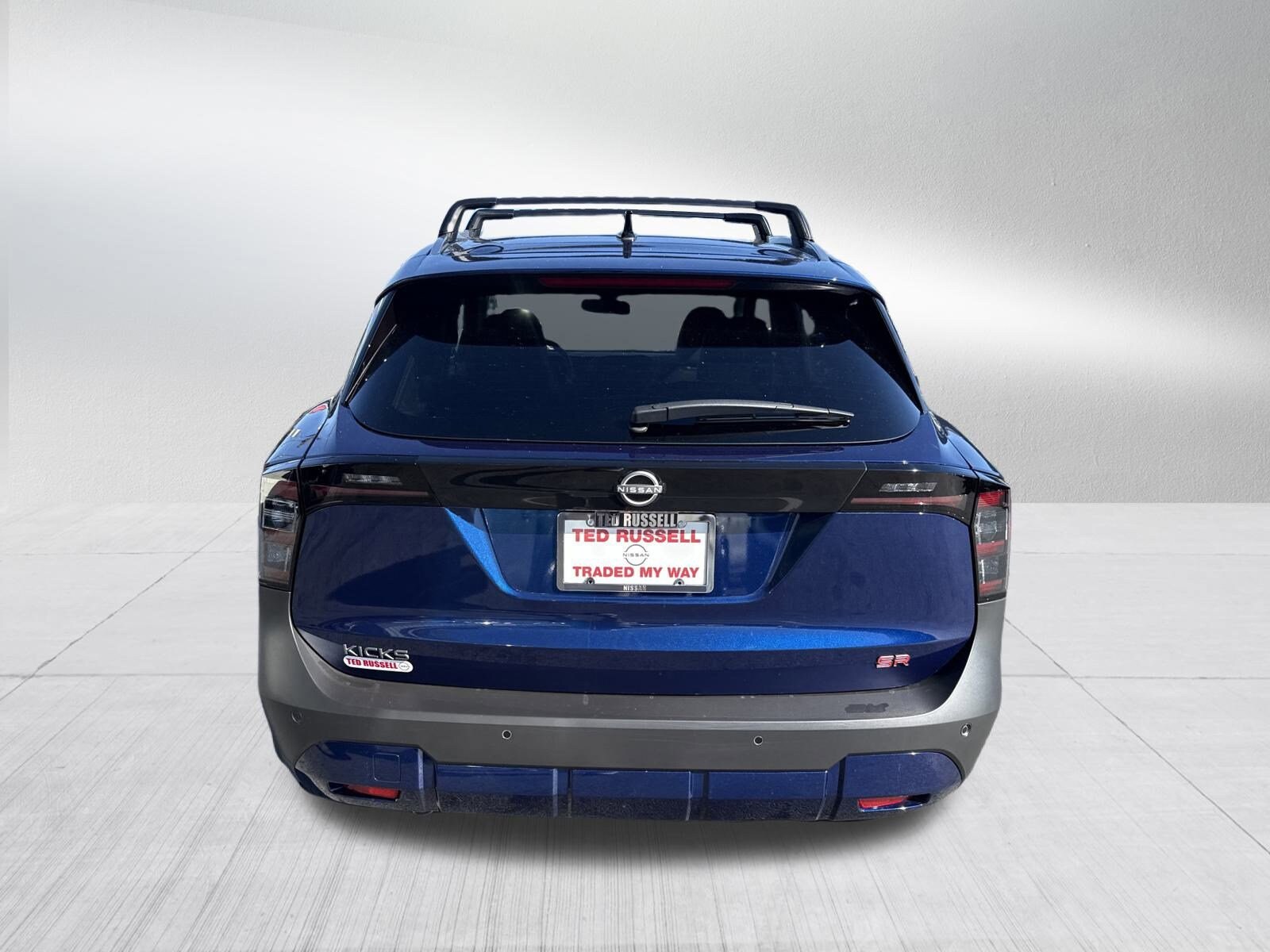 2026 Nissan Kicks SR photo 4