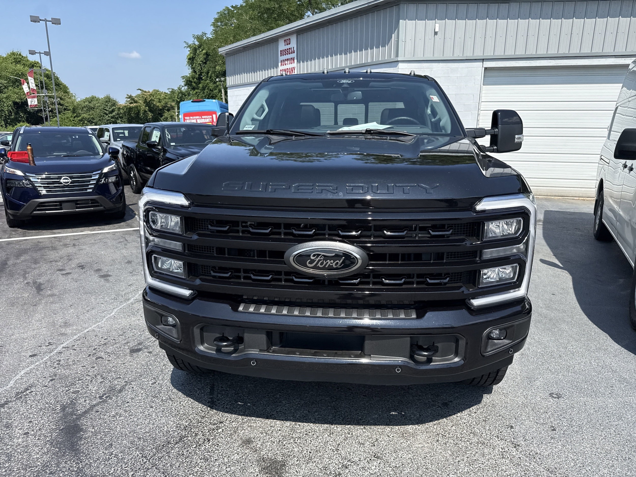 Used 2024 Ford F-250 Super Duty Lariat with VIN 1FT8W2BN4REF02368 for sale in Knoxville, TN