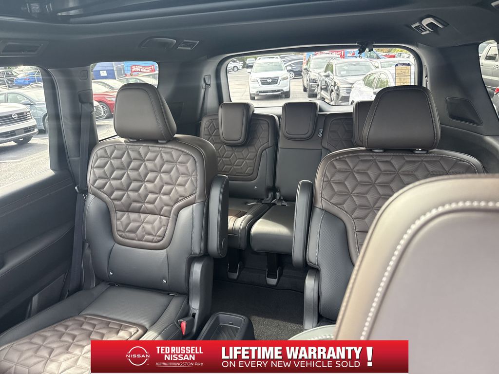 2026 Nissan Armada Platinum - Photo 27