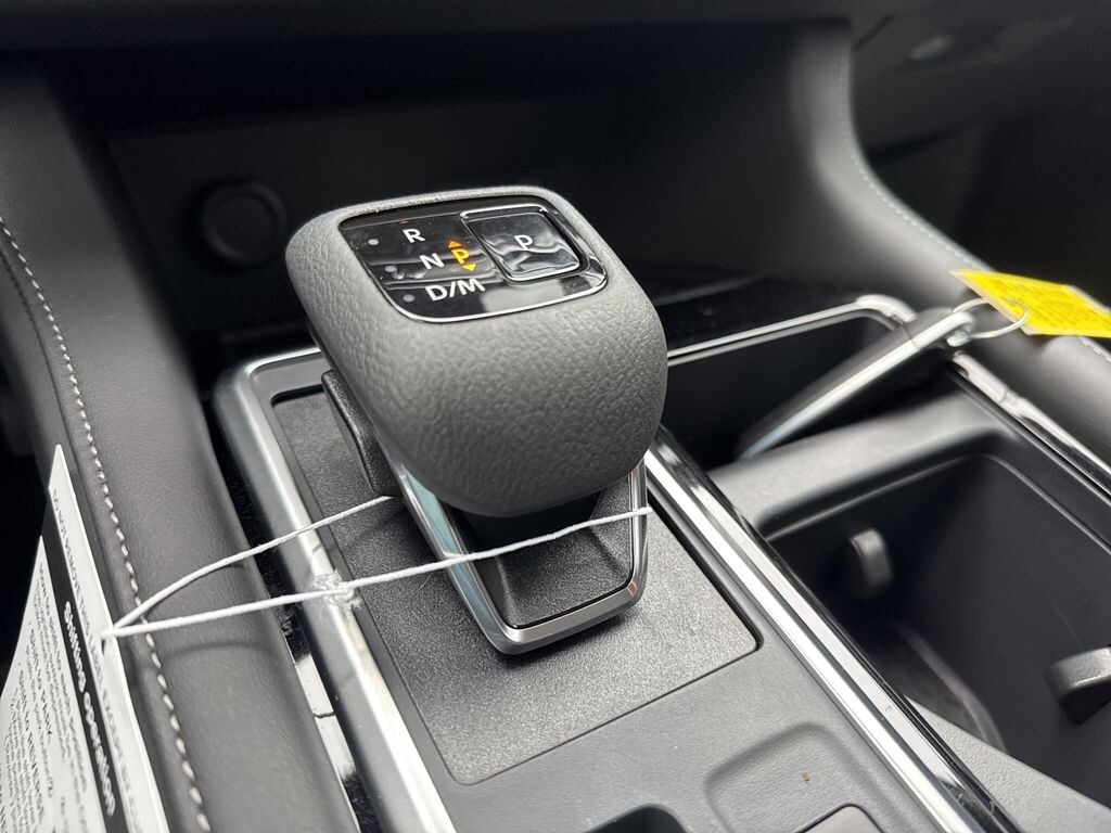 New 2025 Nissan Pathfinder SL SUV