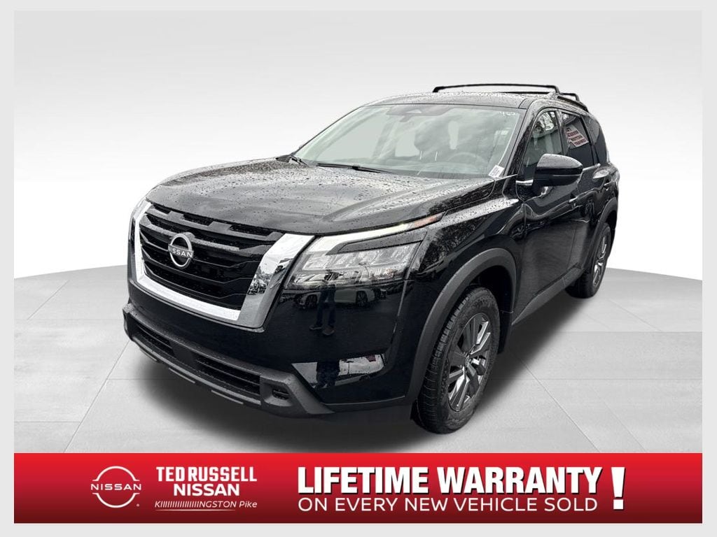 2025 Nissan Pathfinder SV's photo