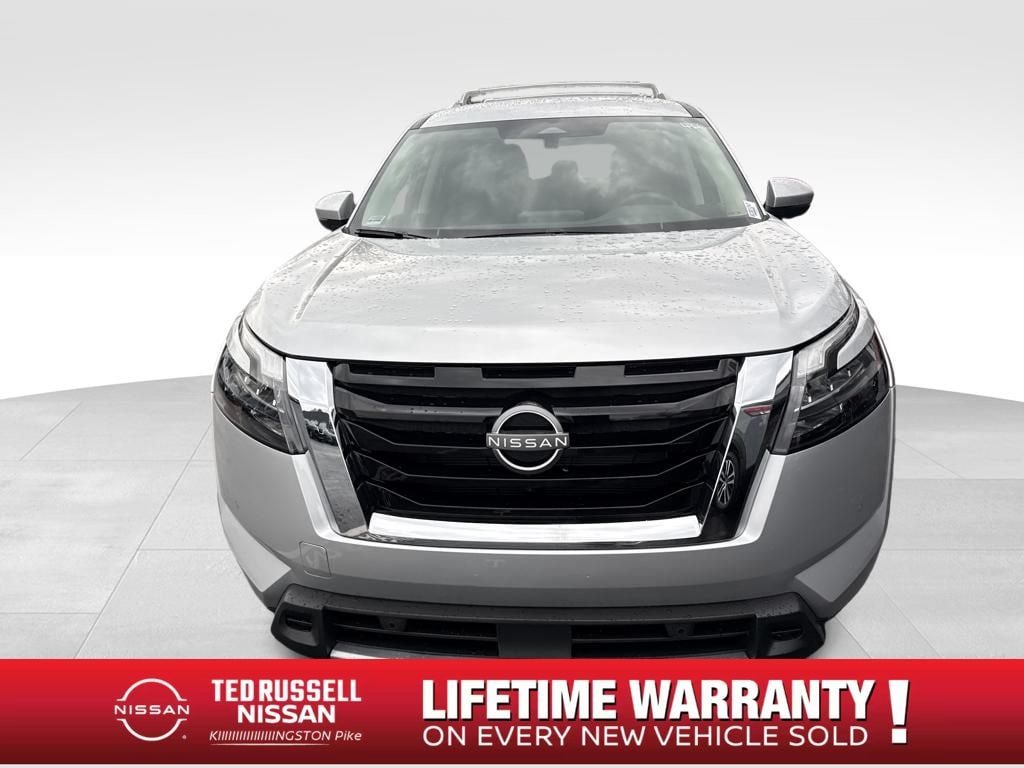 New 2025 Nissan Pathfinder SL SUV