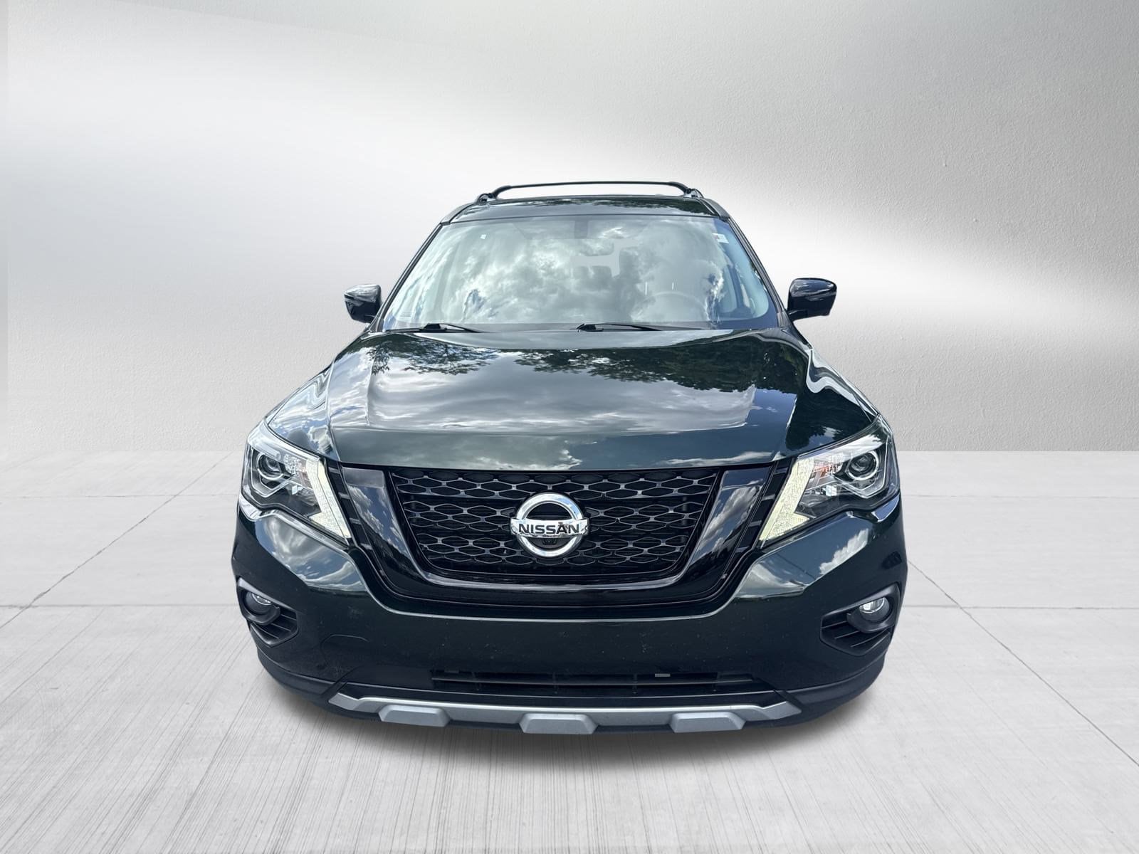 Used 2019 Nissan Pathfinder SL with VIN 5N1DR2MN7KC644522 for sale in Knoxville, TN