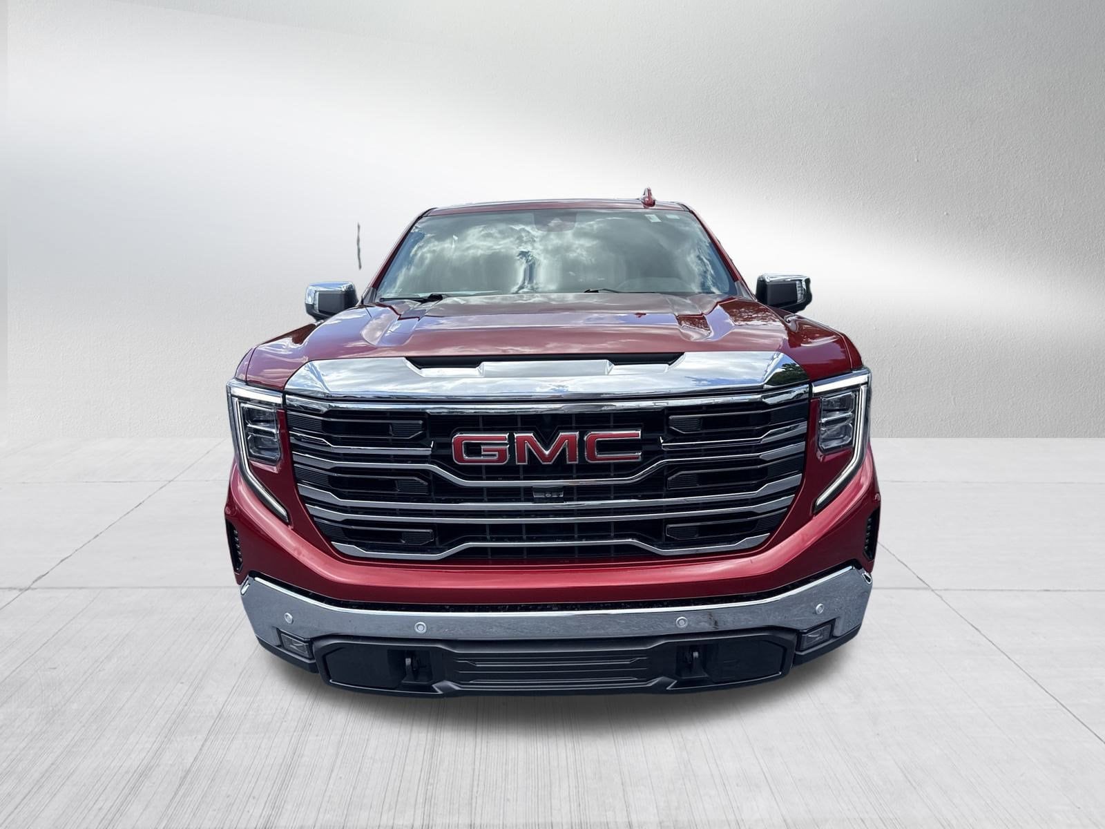 Used 2023 GMC Sierra 1500 SLT with VIN 3GTUUDED5PG340873 for sale in Knoxville, TN