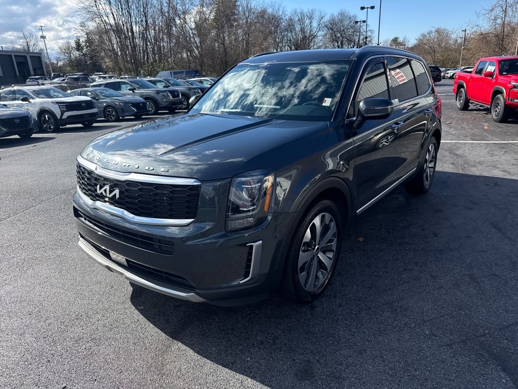 2022 Kia Telluride S's photo