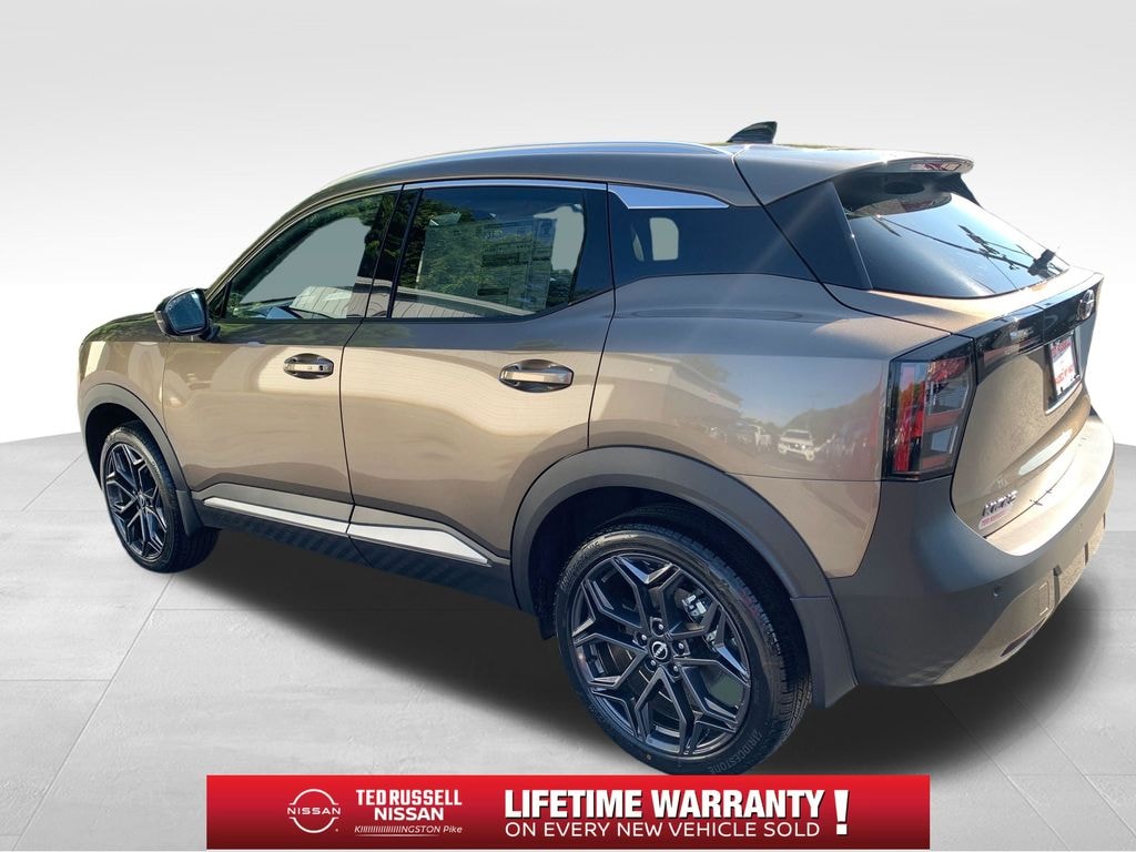 New 2026 Nissan Kicks SR SUV