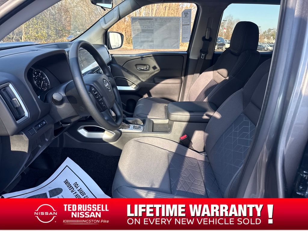 2026 Nissan Frontier SV - Photo 9