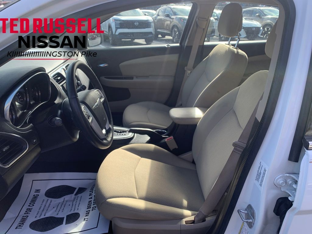 2014 Chrysler 200 Touring