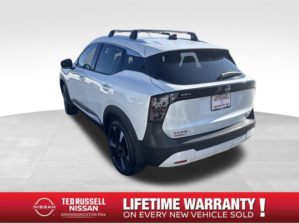 New 2026 Nissan Kicks SR SUV