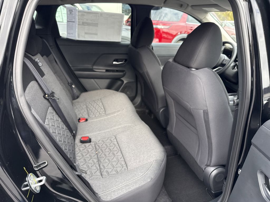 2026 Nissan Kicks SV photo 3