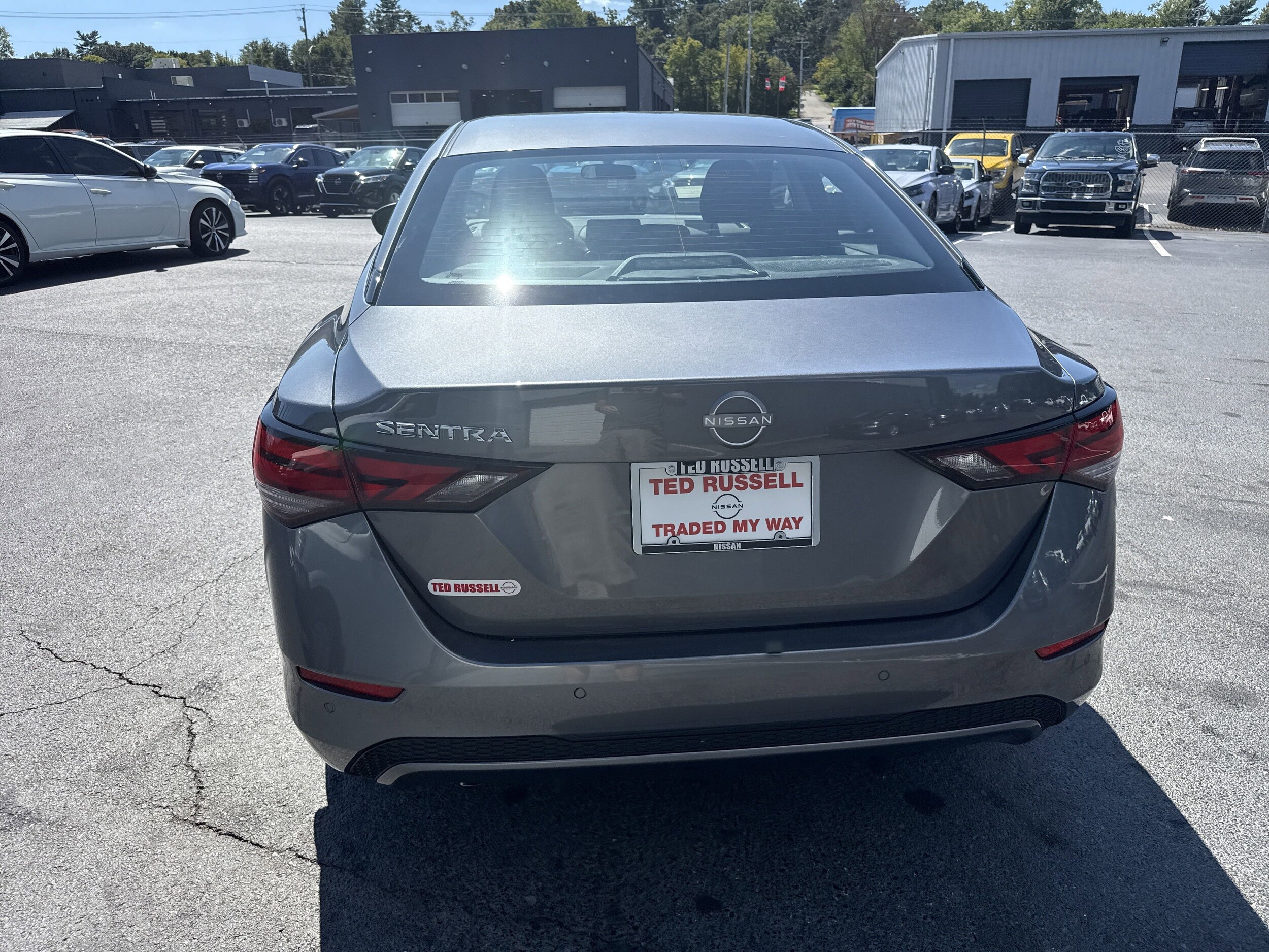 2025 Nissan Sentra S photo 4