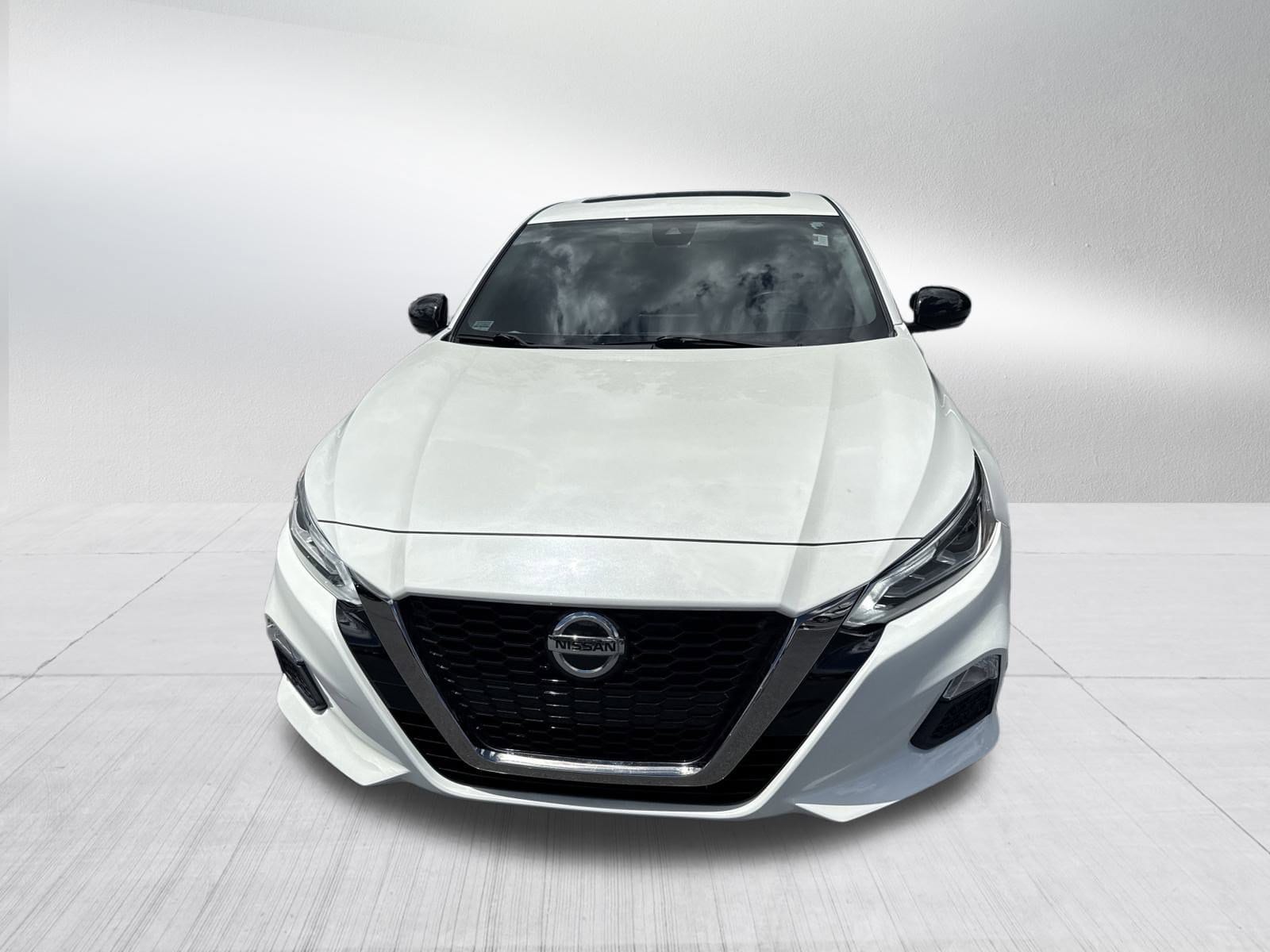 Used 2021 Nissan Altima SR with VIN 1N4BL4CVXMN343329 for sale in Knoxville, TN