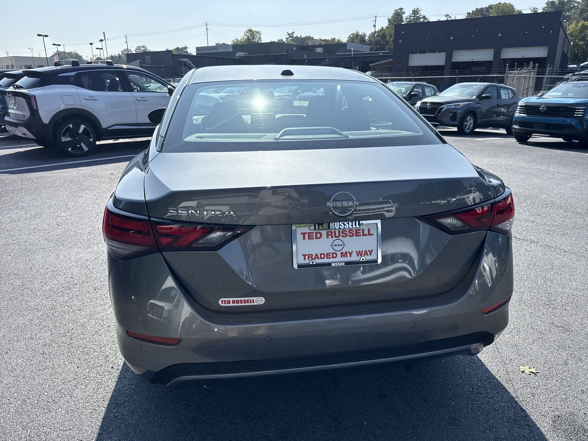 2025 Nissan Sentra SV photo 3