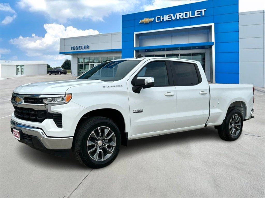 2026 Chevrolet Silverado 1500 LT's photo