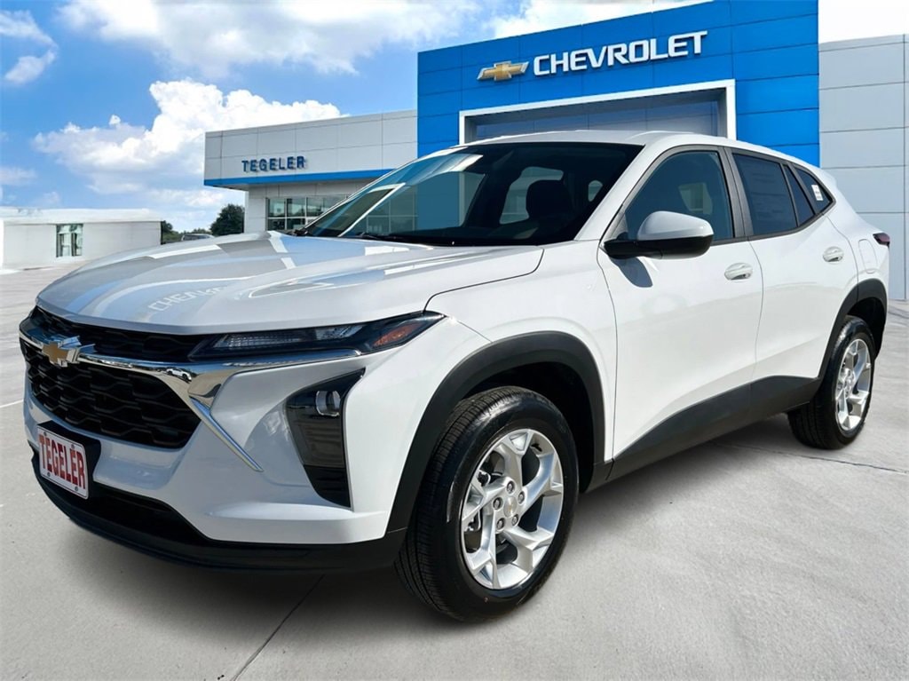 New 2026 Chevrolet Trax LS SUV