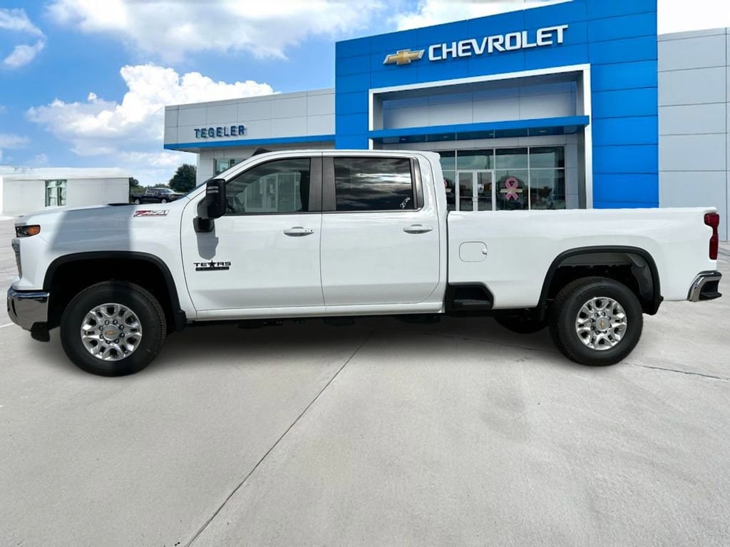 2025 Chevrolet Silverado 3500 HD LT - Photo 8