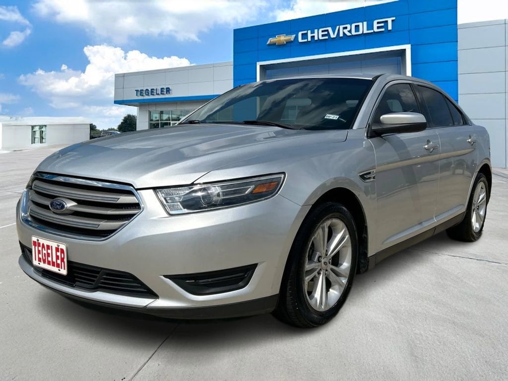 2018 Ford Taurus SEL