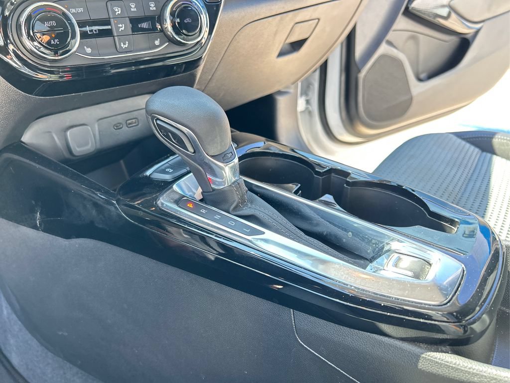 2025 Chevrolet Trax LT - Photo 26