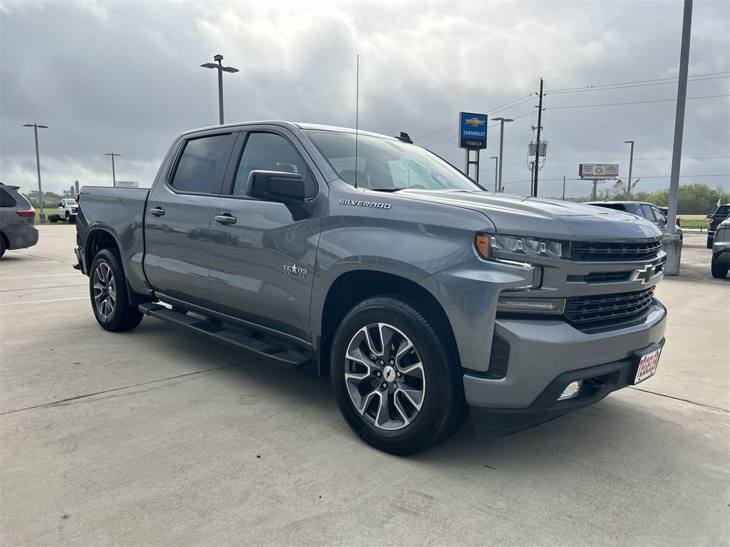 Used 2022 Chevrolet Silverado 1500 Limited RST with VIN 3GCPWDEDXNG143864 for sale in Sealy, TX