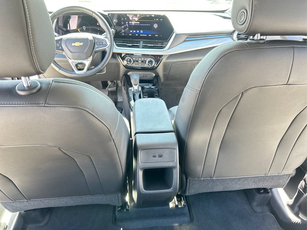 2025 Chevrolet Trax LT - Photo 18