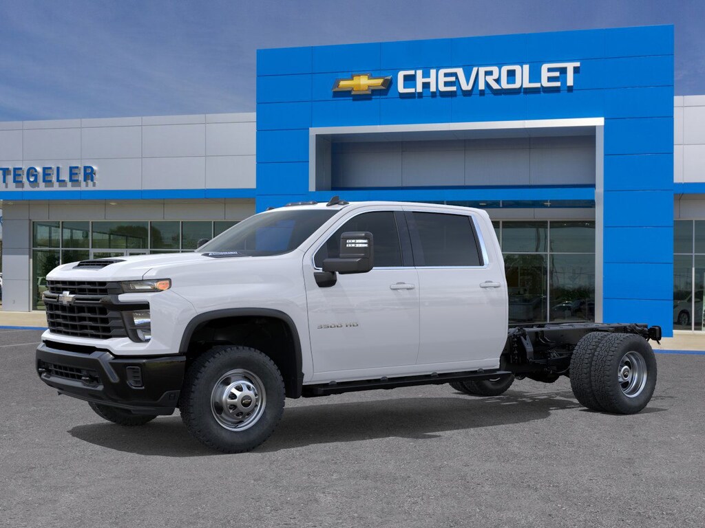 New 2026 Chevrolet Silverado 3500 HD Chassis Cab Work Truck Truck