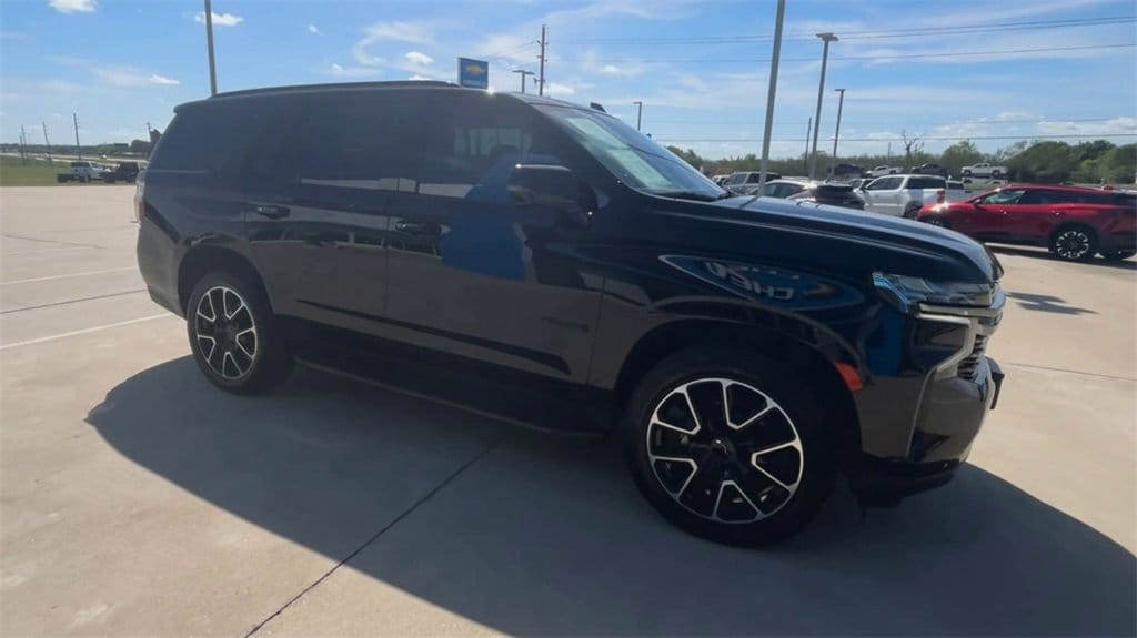 Used 2021 Chevrolet Tahoe RST with VIN 1GNSKRKD8MR235746 for sale in Sealy, TX