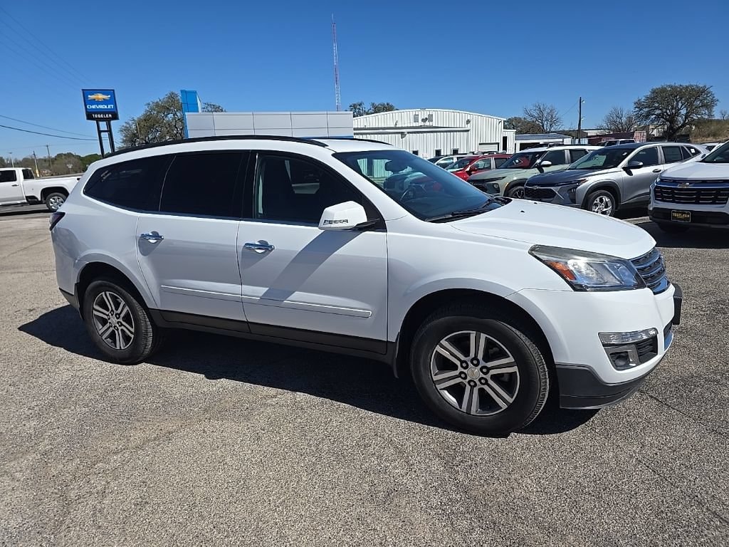 Used 2017 Chevrolet Traverse LT SUV
