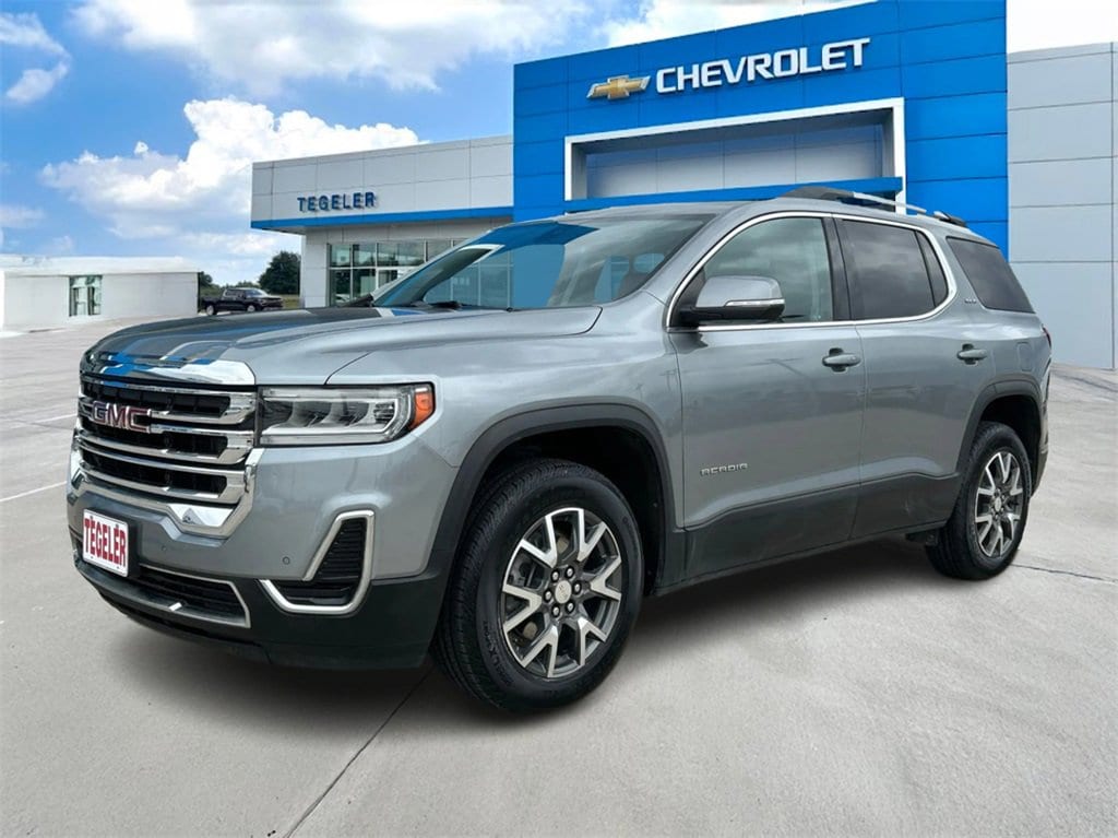 2023 GMC Acadia SLE's photo