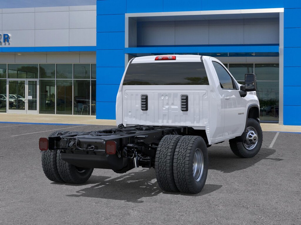 New 2025 Chevrolet Silverado 3500 HD Chassis Cab Work Truck Truck